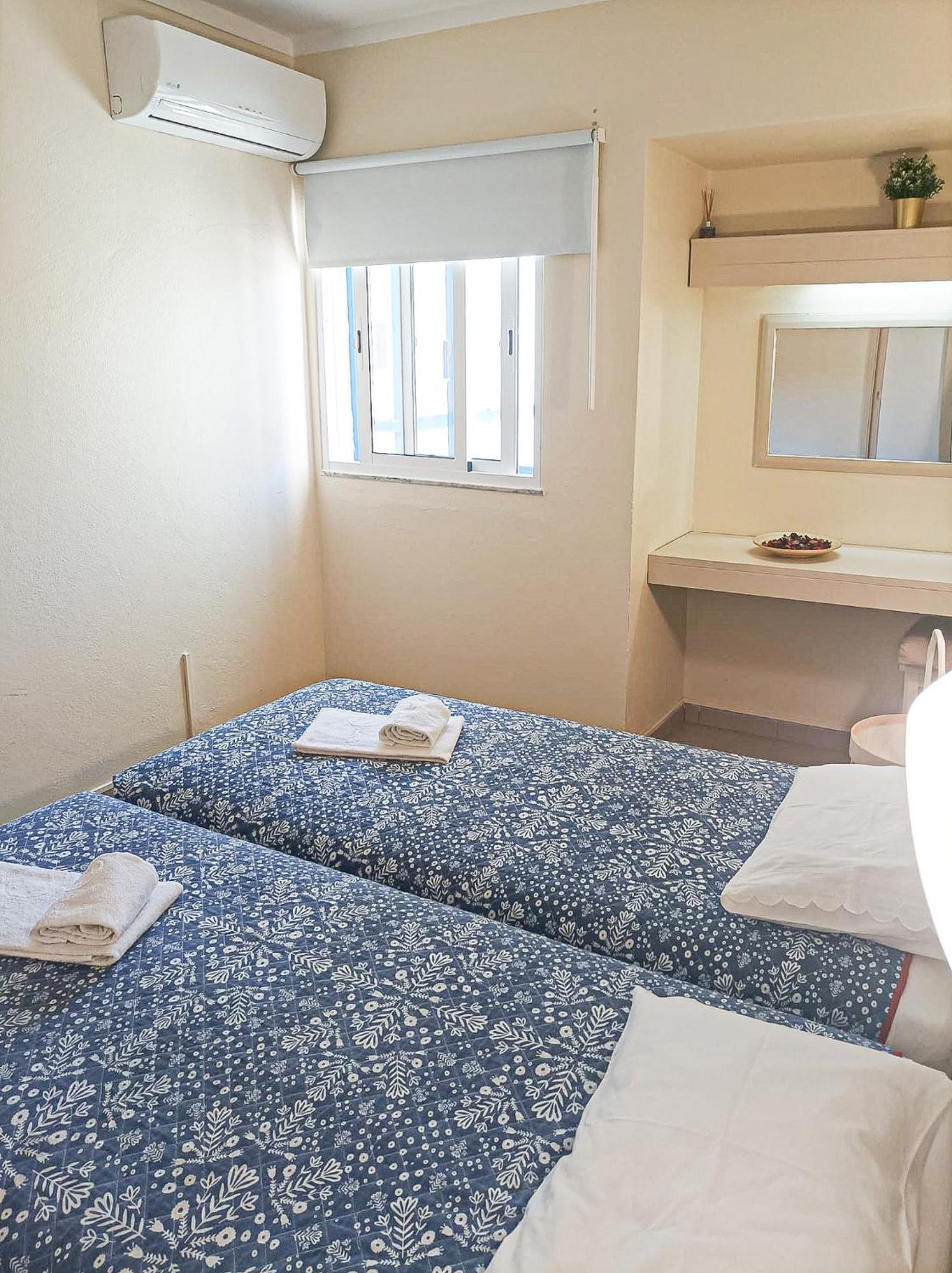 Apart Praia Da Rocha - Ac - Wifi - By Bedzy Portimao Ngoại thất bức ảnh
