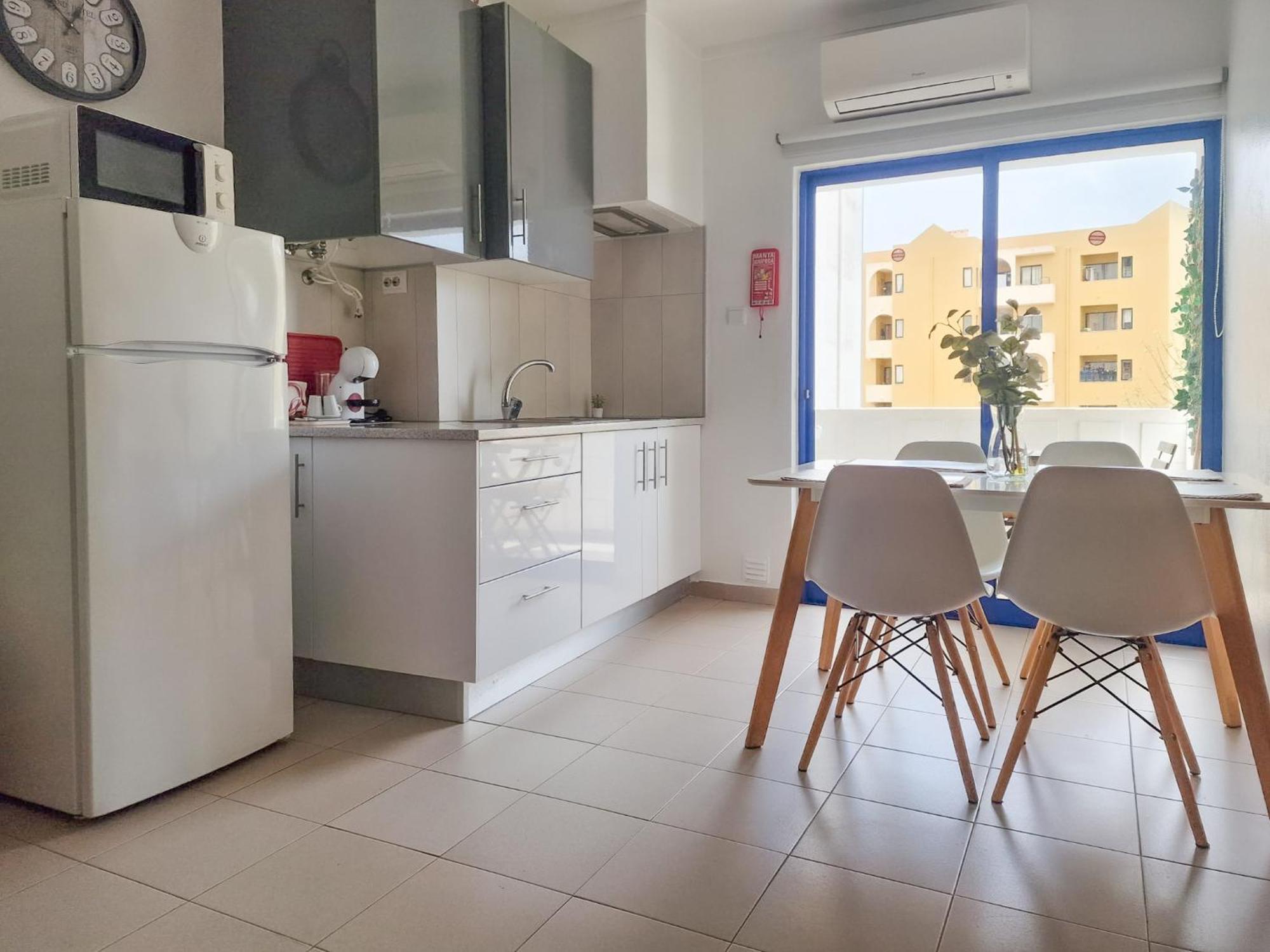 Apart Praia Da Rocha - Ac - Wifi - By Bedzy Portimao Ngoại thất bức ảnh